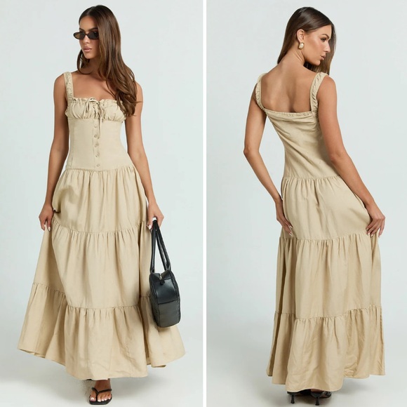 Lioness Dresses & Skirts - Lioness | Heart-Shaped Maxi Dress